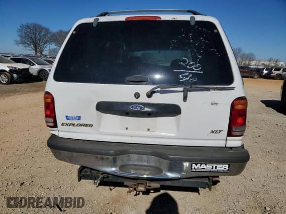 1998 Ford Explorer XLT с VIN 1FMZU35P5WUB89292, выставлен на аукционе Copart как лот 42007425 с пробегом 322 407 миль миль и Списание • Salvage title. История ставок и продаж доступна на DreamBid. Изображение 6.