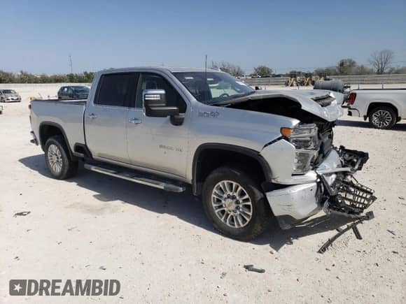 2021 Chevrolet Silverado 3500HD High Country with VIN 1GC4YVEY5MF116271, listed as a Copart auction lot 48855695 with 48,414 mi miles and Salvage title. Bid and sale history available at DreamBid. Image 4.