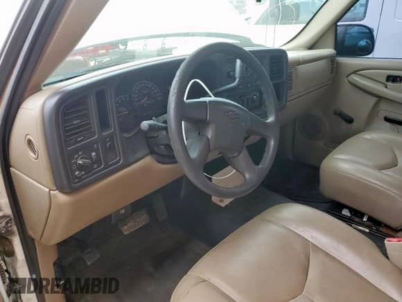 2007 Chevrolet Silverado 1500 Work Truck with VIN 1GCEC14X27Z149154, listed as a Copart auction lot 44524425 with 133,753 mi miles and Clean title. Bid and sale history available at DreamBid. Image 8.