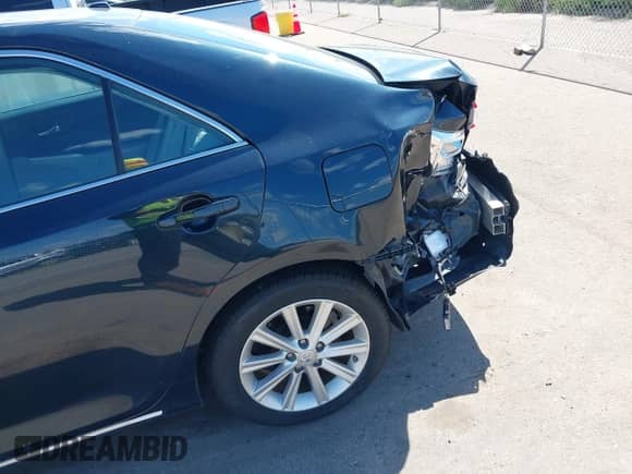 2014 Toyota Camry SE с VIN 4T1BF1FK8EU817010, выставлен на аукционе IAAI как лот 43076610 с пробегом 140 857 миль миль и . История ставок и продаж доступна на DreamBid. Изображение 6.