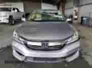 2017 Honda Accord EX-L с VIN JHMCR6F56HC025082, выставлен на аукционе Copart как лот 81887865 с пробегом 26 541 миль миль и Списание • Salvage title. История ставок и продаж доступна на DreamBid. Изображение 5.