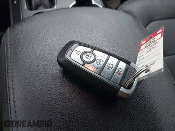 2018 Ford Explorer Limited с VIN 1FM5K7F87JGC80574, выставлен на аукционе IAAI как лот 42958183 с пробегом 107 969 миль миль и . История ставок и продаж доступна на DreamBid. Изображение 11.