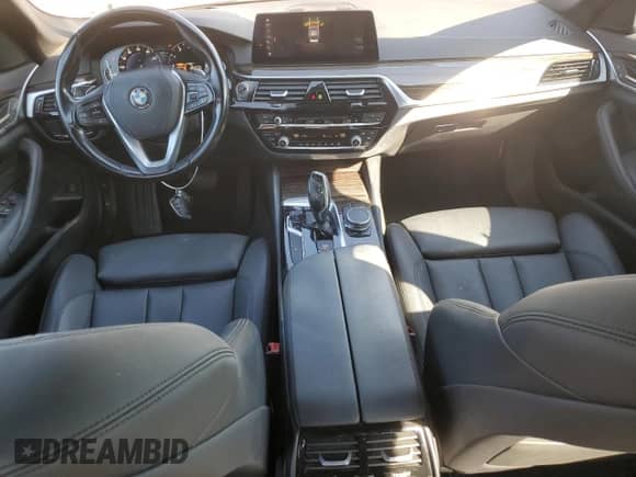 2019 BMW 5 Series 530i with VIN WBAJA5C52KWW08508, listed as a Copart auction lot 84219825 with 40,136 mi miles and Salvage title. Bid and sale history available at DreamBid. Image 8.