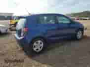 2014 Chevrolet Sonic LS z VIN 1G1JA6SH4E4115247, wystawiony jako Copart lot #70993995 z przebiegiem 138 491 mil mil oraz Szkoda całkowita • Salvage title. Historia ofert i sprzedaży dostępna na DreamBid. Obrazek 3.