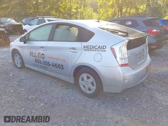 2011 Toyota Prius III with VIN JTDKN3DU8B5332721, listed as a IAAI auction lot 43203266 with 188,556 mi miles and . Bid and sale history available at DreamBid. Image 3.