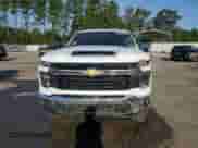 2024 Chevrolet Silverado 2500HD LT with VIN 2GC4YNEY8R1212670, listed as a Copart auction lot 80439575 with 80,662 mi miles and Salvage title. Bid and sale history available at DreamBid. Image 5.