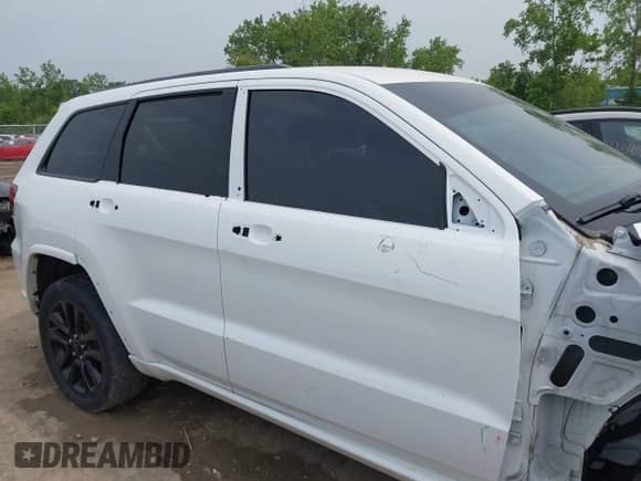 2018 Jeep Grand Cherokee Upland с VIN 1C4RJFAG9JC378109, выставлен на аукционе IAAI как лот 42496631 с пробегом 78 951 миль миль и . История ставок и продаж доступна на DreamBid. Изображение 14.