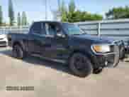 2005 Toyota Tundra Limited z VIN 5TBDT48155S473810, wystawiony jako Copart lot #68830635 z przebiegiem 308 658 mil mil oraz Szkoda całkowita • Salvage title. Historia ofert i sprzedaży dostępna na DreamBid. Obrazek 4.