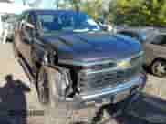 2023 Chevrolet Silverado 1500 LT z VIN 1GCPDDEK9PZ238990, wystawiony jako IAAI lot #43445604 z przebiegiem 44 284 mil mil oraz . Historia ofert i sprzedaży dostępna na DreamBid. Obrazek 1.