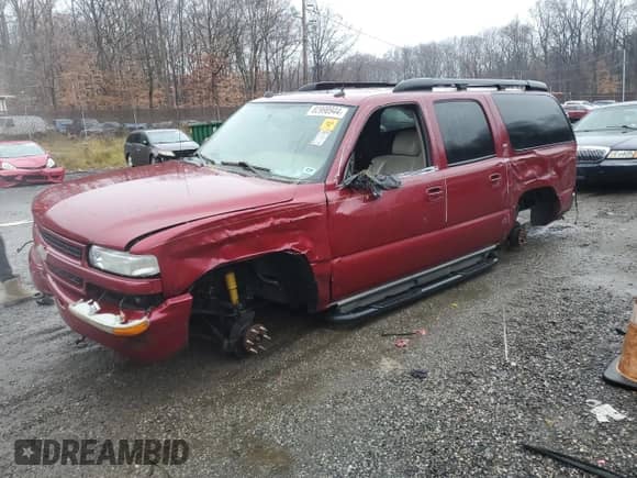2005 Chevrolet Suburban LS with VIN 3GNFK16Z15G262541, listed as a Copart auction lot 82998944 with Not provided miles and Salvage title. Bid and sale history available at DreamBid. Image 1.