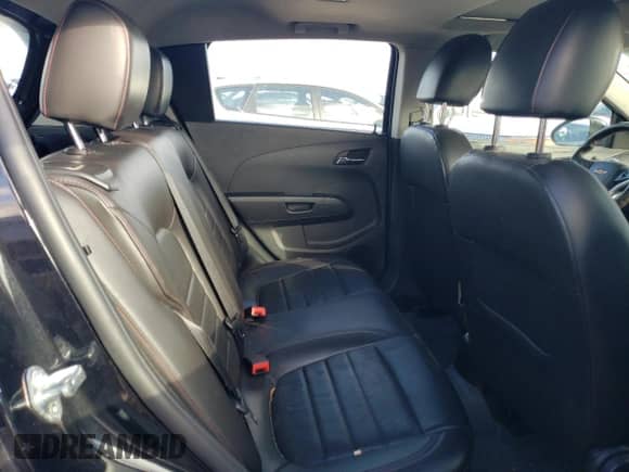 2013 Chevrolet Sonic RS z VIN 1G1JH6SB4D4199883, wystawiony jako Copart lot #73097094 z przebiegiem 102 599 mil mil oraz Szkoda całkowita • Salvage title. Historia ofert i sprzedaży dostępna na DreamBid. Obrazek 10.