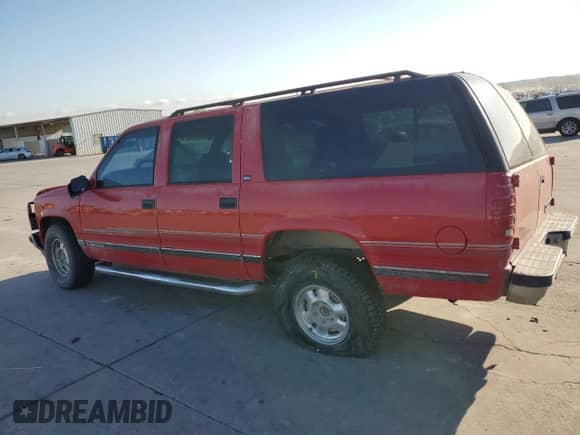 1997 Chevrolet Suburban с VIN 1GBFK16R4VJ347871, выставлен на аукционе Copart как лот 70752444 с пробегом 230 712 миль миль и Списание • Salvage title. История ставок и продаж доступна на DreamBid. Изображение 2.