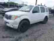 2005 Nissan Pathfinder SE с VIN 5N1AR18W95C784186, выставлен на аукционе IAAI как лот 42124382 с пробегом 223 897 миль миль и . История ставок и продаж доступна на DreamBid. Изображение 2.