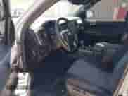 2020 Toyota Tacoma SR5 z VIN 3TMBZ5DN9LM027314, wystawiony jako IAAI lot #42258246 z przebiegiem 81 254 mil mil oraz . Historia ofert i sprzedaży dostępna na DreamBid. Obrazek 5.