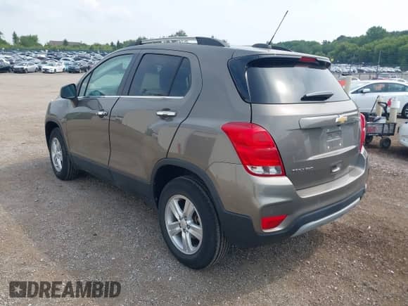 2020 Chevrolet Trax LT z VIN KL7CJPSB1LB344850, wystawiony jako IAAI lot #42904445 z przebiegiem 14 489 mil mil oraz . Historia ofert i sprzedaży dostępna na DreamBid. Obrazek 3.