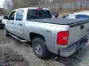 2011 Chevrolet Silverado 1500 LS z VIN 3GCPKREA3BG354169, wystawiony jako IAAI lot #42039767 z przebiegiem 158 259 mil mil oraz . Historia ofert i sprzedaży dostępna na DreamBid. Obrazek 3.