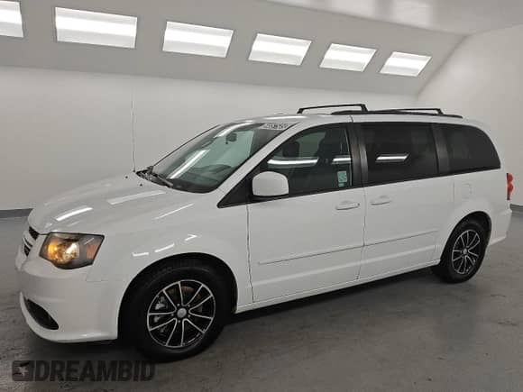 2017 Dodge Grand Caravan GT с VIN 2C4RDGEG6HR783613, выставлен на аукционе Copart как лот 59357585 с пробегом 104 067 миль миль и Чистый • Clean title. История ставок и продаж доступна на DreamBid. Изображение 1.