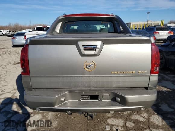 2002 Cadillac Escalade EXT with VIN 3GYEK63NX2G346057, listed as a Copart auction lot 42330535 with 273,348 mi miles and Salvage title. Bid and sale history available at DreamBid. Image 6.