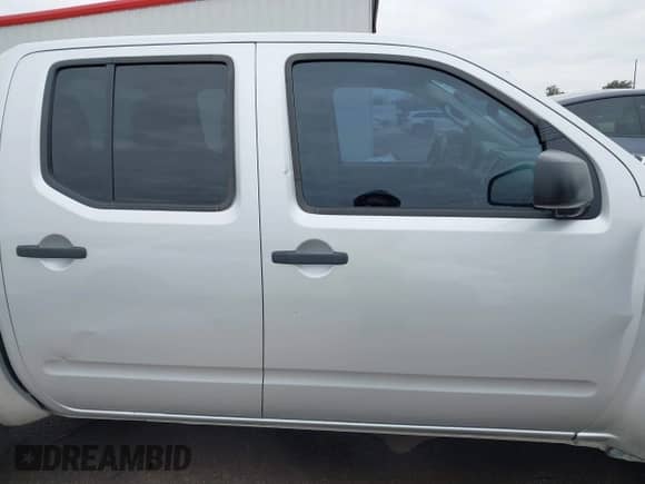 2016 Nissan Frontier S z VIN 1N6AD0ER9GN799335, wystawiony jako IAAI lot #41188736 z przebiegiem 124 464 mil mil oraz . Historia ofert i sprzedaży dostępna na DreamBid. Obrazek 13.