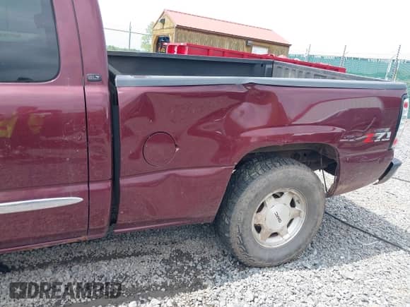 2003 GMC Sierra 1500 SLE с VIN 2GTEK19T531384899, выставлен на аукционе IAAI как лот 42300179 с пробегом 230 031 миль миль и . История ставок и продаж доступна на DreamBid. Изображение 13.