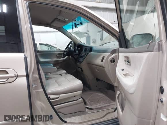 2001 Honda Odyssey EX с VIN 2HKRL18681H622587, выставлен на аукционе IAAI как лот 43534973 с пробегом 148 090 миль миль и . История ставок и продаж доступна на DreamBid. Изображение 5.