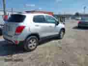 2021 Chevrolet Trax LT with VIN KL7CJPSB2MB326150, listed as a IAAI auction lot 42019349 with 89,566 mi miles and . Bid and sale history available at DreamBid. Image 4.