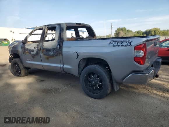2015 Toyota Tundra SR z VIN 5TFUY5F1XFX450634, wystawiony jako Copart lot #71906135 z przebiegiem Nie podano mil oraz Nie do naprawy • Non repairable. Historia ofert i sprzedaży dostępna na DreamBid. Obrazek 2.