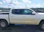 2021 Toyota Tacoma SR с VIN 3TYAX5GN7MT033552, выставлен на аукционе IAAI как лот 43068415 с пробегом 83 512 миль миль и . История ставок и продаж доступна на DreamBid. Изображение 13.