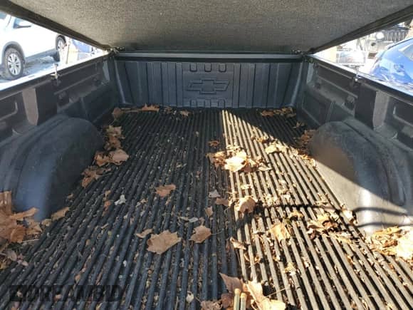 2004 Chevrolet Silverado 1500 Work Truck with VIN 1GCEC14VX4Z263980, listed as a Copart auction lot 41377075 with 114,376 mi miles and Salvage title. Bid and sale history available at DreamBid. Image 10.