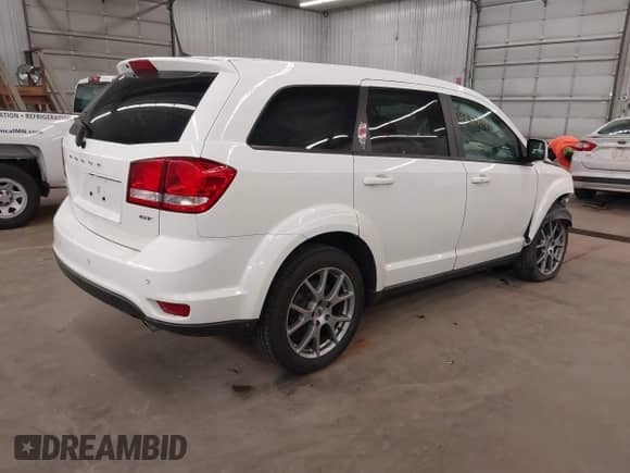 2019 Dodge Journey GT with VIN 3C4PDDEG4KT688056, listed as a IAAI auction lot 42366768 with 71,629 mi miles and . Bid and sale history available at DreamBid. Image 4.