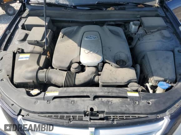 2011 Hyundai Genesis with VIN KMHGC4DFXBU114932, listed as a Copart auction lot 84250925 with 105,351 mi miles and Salvage title. Bid and sale history available at DreamBid. Image 11.