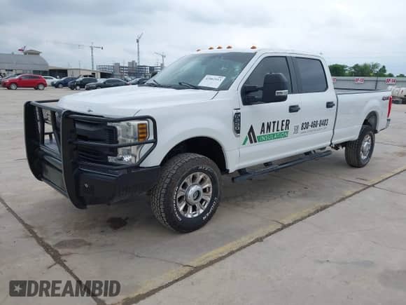2018 Ford F-250 XL с VIN 1FT7W2B62JEB98479, выставлен на аукционе IAAI как лот 42062513 с пробегом 147 521 миль миль и . История ставок и продаж доступна на DreamBid. Изображение 2.