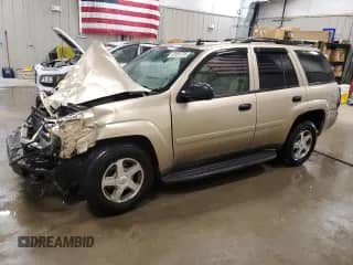 2006 Chevrolet TrailBlazer LS с VIN 1GNDT13S562196727, выставлен на аукционе Copart как лот 62091735 с пробегом Не указан миль и Чистый • Clean title. История ставок и продаж доступна на DreamBid. Изображение 1.