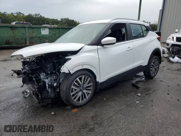 2024 Nissan Kicks SV with VIN 3N1CP5CVXRL575741, listed as a Copart auction lot 84065225 with 3,351 mi miles and Non repairable. Bid and sale history available at DreamBid. Image 1.