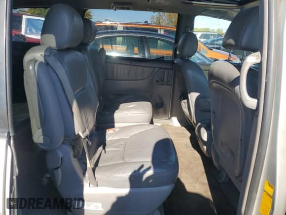 2004 Toyota Sienna XLE z VIN 5TDZA22C84S107159, wystawiony jako Copart lot #90580445 z przebiegiem 232 067 mil mil oraz Czysty tytuł • Clean title. Historia ofert i sprzedaży dostępna na DreamBid. Obrazek 11.