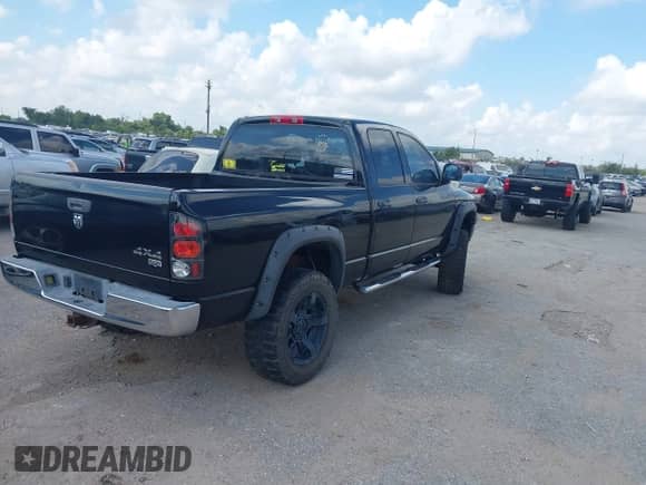 2005 Dodge 1500 SLT with VIN 1D7HU18D35S266473, listed as a IAAI auction lot 43156586 with 171,864 mi miles and . Bid and sale history available at DreamBid. Image 4.
