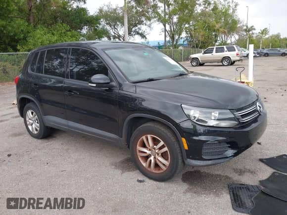 2013 Volkswagen Tiguan SE с VIN WVGAV3AX4DW607441, выставлен на аукционе IAAI как лот 42173141 с пробегом 113 186 миль миль и . История ставок и продаж доступна на DreamBid. Изображение 1.