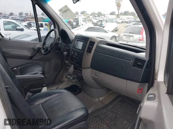 2008 Dodge Sprinter with VIN WD0PE845885273598, listed as a IAAI auction lot 41468655 with 171,568 mi miles and . Bid and sale history available at DreamBid. Image 5.
