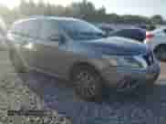 2016 Nissan Pathfinder S with VIN 5N1AR2MN5GC608824, listed as a Copart auction lot 71646455 with 196,582 mi miles and Clean title. Bid and sale history available at DreamBid. Image 4.