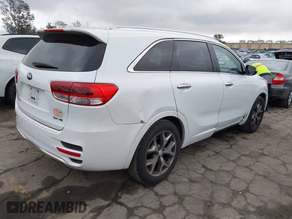 2017 Kia Sorento SXL с VIN 5XYPK4A55HG319359, выставлен на аукционе IAAI как лот 41524367 с пробегом 105 913 миль миль и . История ставок и продаж доступна на DreamBid. Изображение 4.
