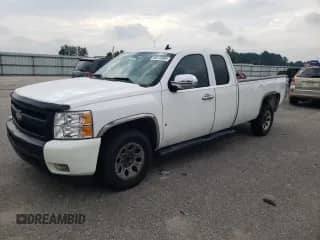 2009 Chevrolet Silverado 1500 1LT z VIN 1GCEC19J99E137792, wystawiony jako Copart lot #66112664 z przebiegiem 413 268 mil mil oraz Szkoda całkowita • Salvage title. Historia ofert i sprzedaży dostępna na DreamBid. Obrazek 1.