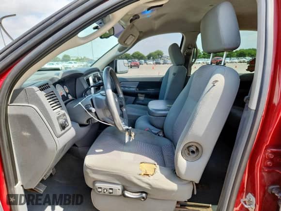 2007 Dodge 3500 SLT z VIN 3D7MX49C27G751419, wystawiony jako Copart lot #63395035 z przebiegiem 367 867 mil mil oraz Szkoda całkowita • Salvage title. Historia ofert i sprzedaży dostępna na DreamBid. Obrazek 7.