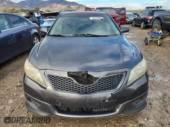 2010 Toyota Camry with VIN 4T1BF3EK0AU049739, listed as a Copart auction lot 82192925 with 185,177 mi miles and Salvage title. Bid and sale history available at DreamBid. Image 5.