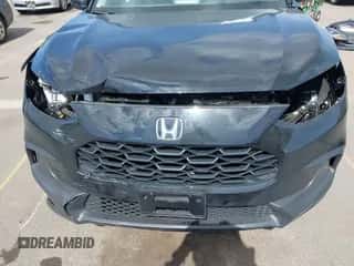 2025 Honda HR-V LX с VIN 3CZRZ1H3XSM728095, выставлен на аукционе IAAI как лот 42817468 с пробегом 4 116 миль миль и . История ставок и продаж доступна на DreamBid. Изображение 6.