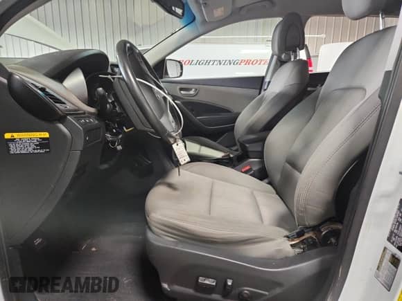 2013 Hyundai Santa Fe Sport с VIN 5XYZU3LB3DG112172, выставлен на аукционе Copart как лот 86055515 с пробегом 157 161 миль миль и На запчасти • Non repairable. История ставок и продаж доступна на DreamBid. Изображение 7.