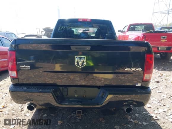 2012 Ram 1500 Express z VIN 1C6RD7FT3CS144597, wystawiony jako IAAI lot #43324074 z przebiegiem 103 170 mil mil oraz . Historia ofert i sprzedaży dostępna na DreamBid. Obrazek 16.