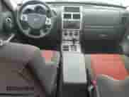 2007 Dodge Nitro R/T с VIN 1D8GU58617W622205, выставлен на аукционе Copart как лот 57022844 с пробегом 132 452 миль миль и Списание • Salvage title. История ставок и продаж доступна на DreamBid. Изображение 8.