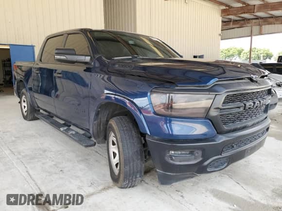 2020 Ram 1500 Lone Star z VIN 1C6RREFT7LN371814, wystawiony jako Copart lot #69190845 z przebiegiem Nie podano mil oraz Szkoda całkowita • Salvage title. Historia ofert i sprzedaży dostępna na DreamBid. Obrazek 4.