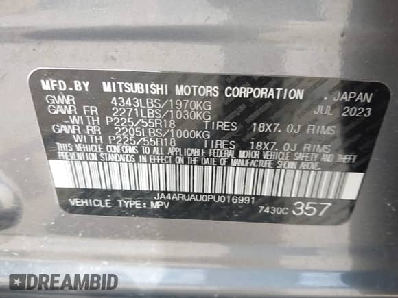 2023 Mitsubishi Outlander ES z VIN JA4ARUAU0PU016991, wystawiony jako IAAI lot #42406548 z przebiegiem 25 351 mil mil oraz . Historia ofert i sprzedaży dostępna na DreamBid. Obrazek 9.