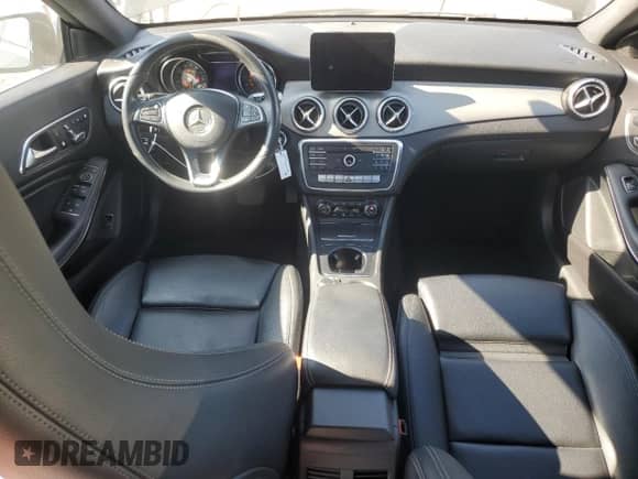 2018 Mercedes-Benz CLA 250 с VIN WDDSJ4EB6JN576158, выставлен на аукционе Copart как лот 71888705 с пробегом 52 596 миль миль и Списание • Salvage title. История ставок и продаж доступна на DreamBid. Изображение 8.